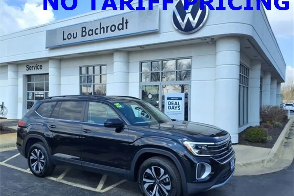2025 Volkswagen Atlas SE photo 1