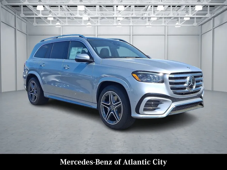 2025 Mercedes Benz GLS 450 4MATIC photo 1