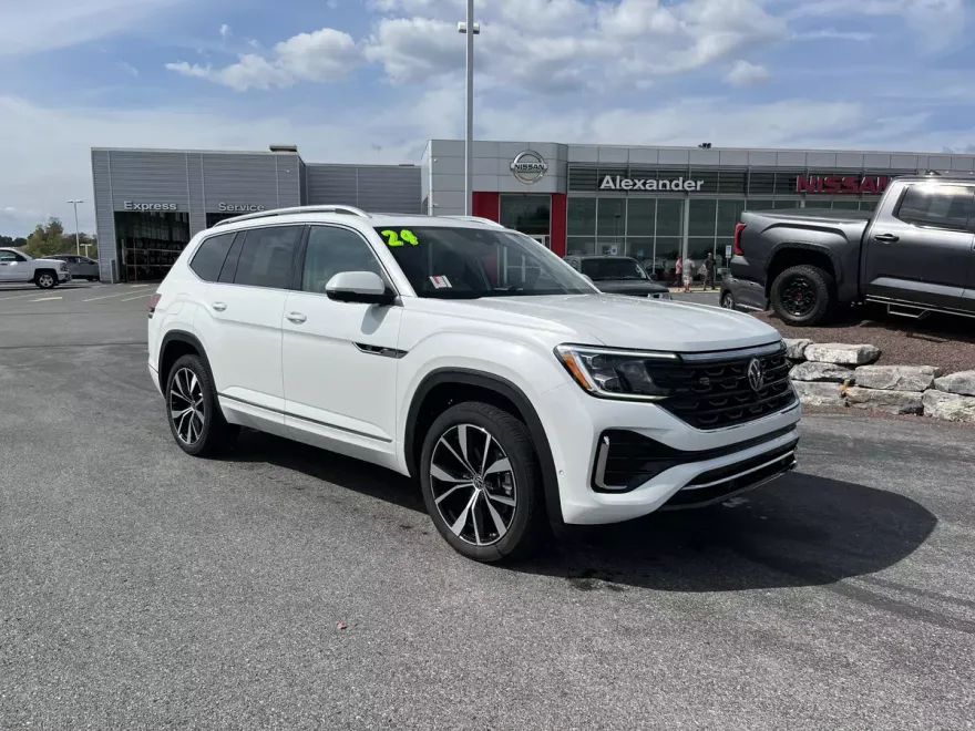 2024 Volkswagen Atlas SEL Premium R-Line photo 1