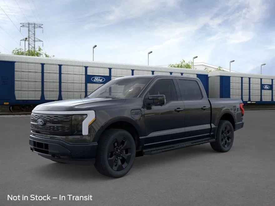 2025 Ford F-150 Lightning Platinum photo 1
