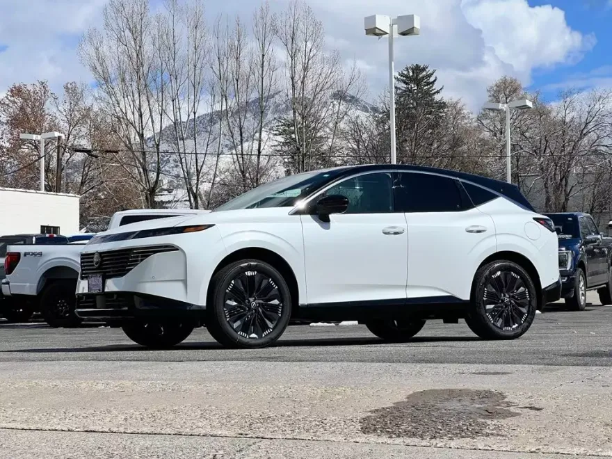2025 Nissan Murano Platinum photo 1