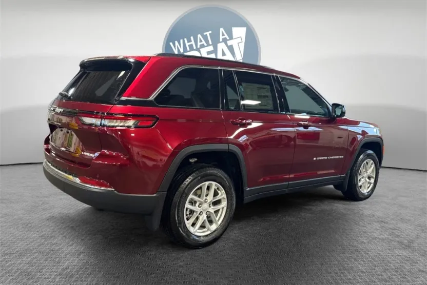 2025 Jeep Grand Cherokee Base photo 1
