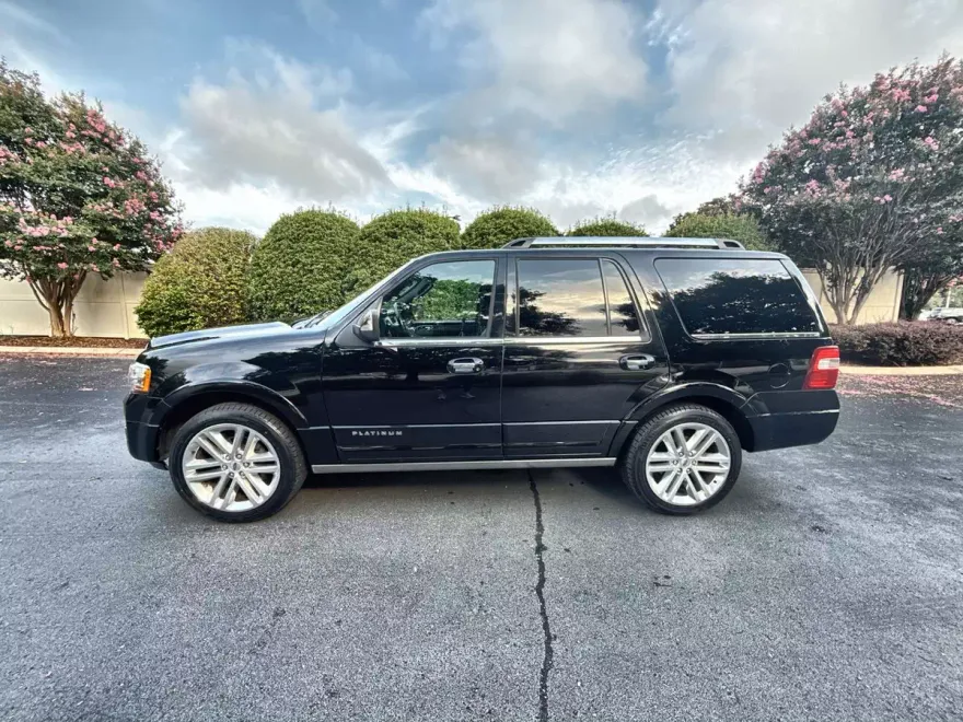 2017 Ford Expedition Platinum photo 1