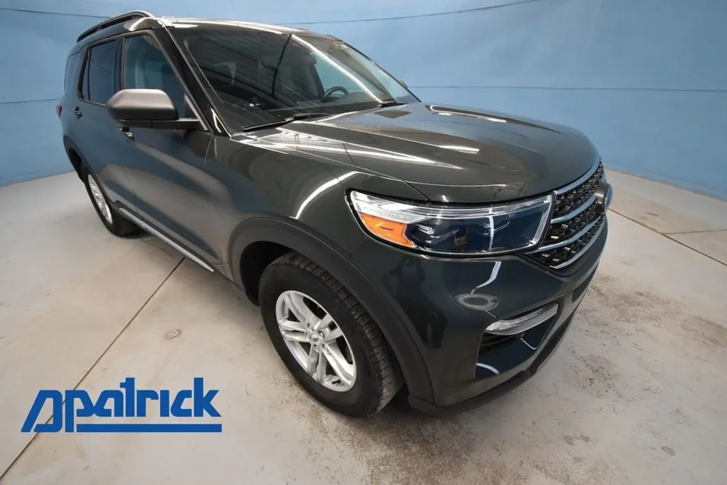 2022 Ford Explorer XLT Sport photo 1
