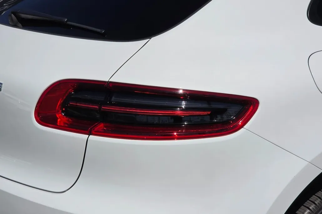 2018 Porsche Macan photo 1