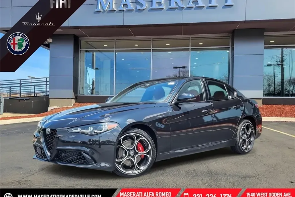 2025 Alfa Romeo Giulia Base photo 1
