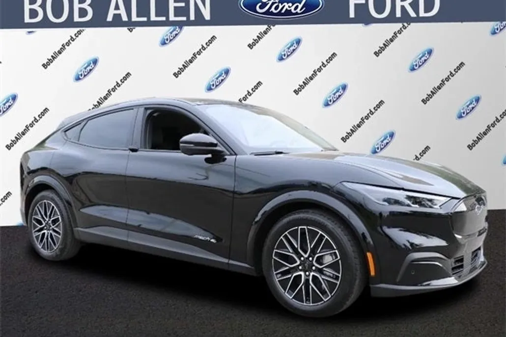 2025 Ford Mustang Mach-E Premium photo 1