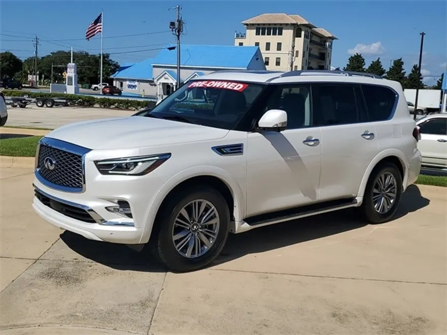 2024 Infiniti QX80 Luxe photo 1