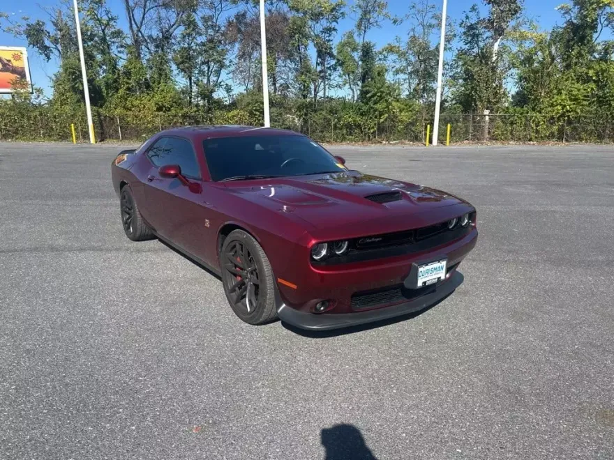 2023 Dodge Challenger R/T Scat Pack photo 1