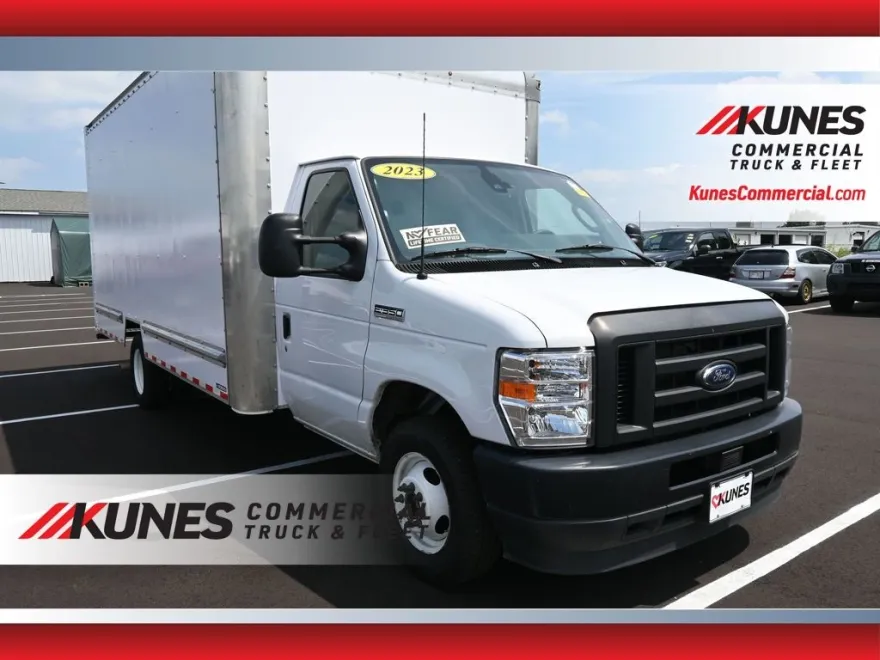 2023 Ford E-350 photo 1