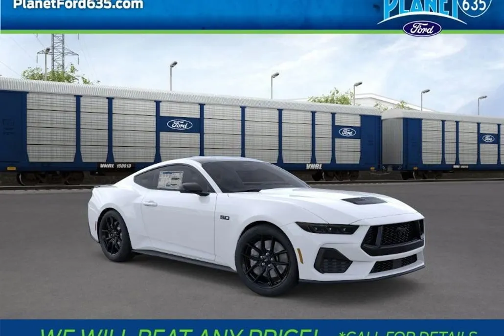 2025 Ford Mustang GT Premium photo 1