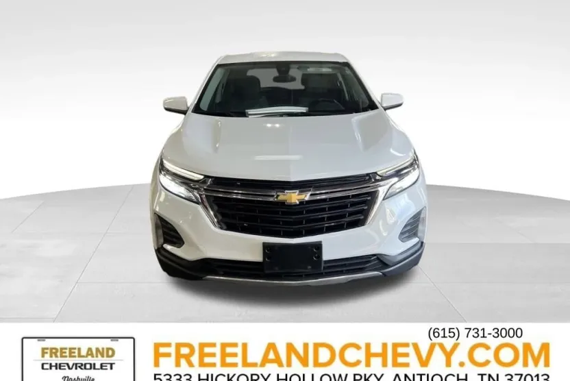 2022 Chevrolet Equinox LT photo 1