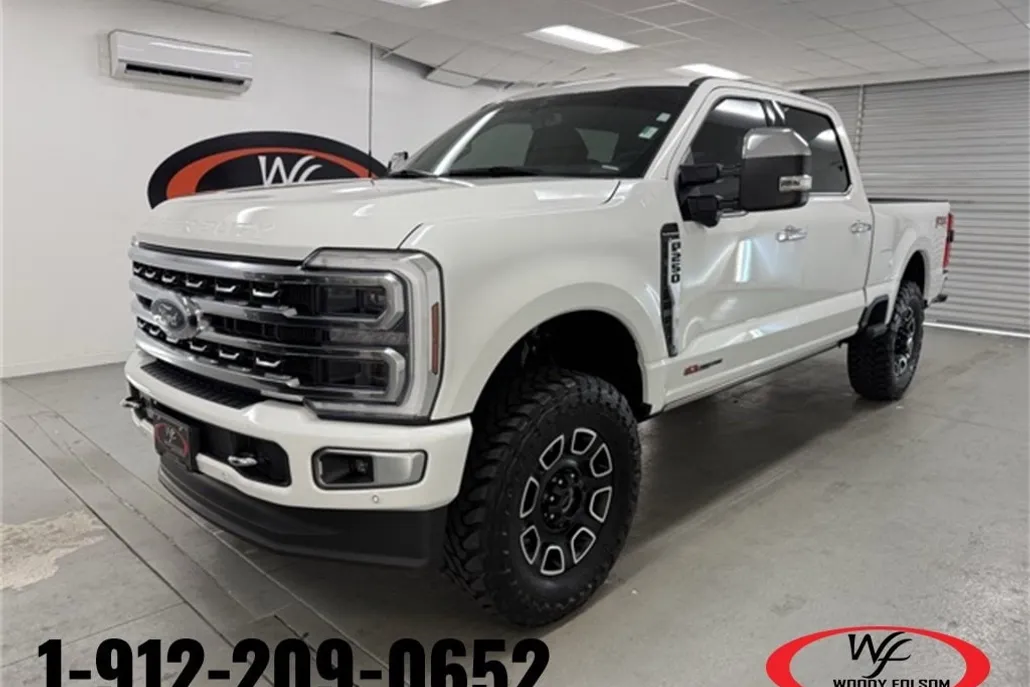 2024 Ford F-250 Platinum photo 1