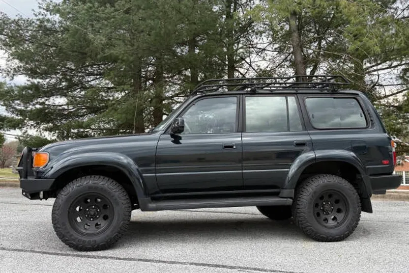 1995 Toyota Land Cruiser Base photo 1