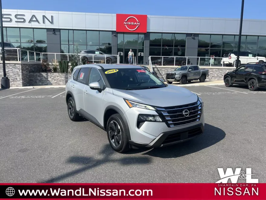 2024 Nissan Rogue SV photo 1