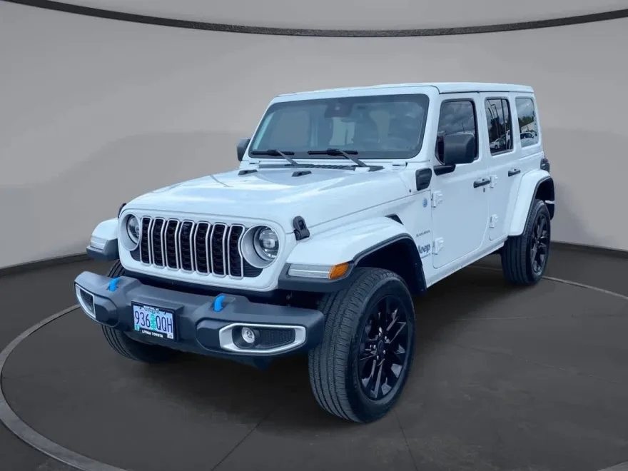 2024 Jeep Wrangler 4xe Sahara photo 1