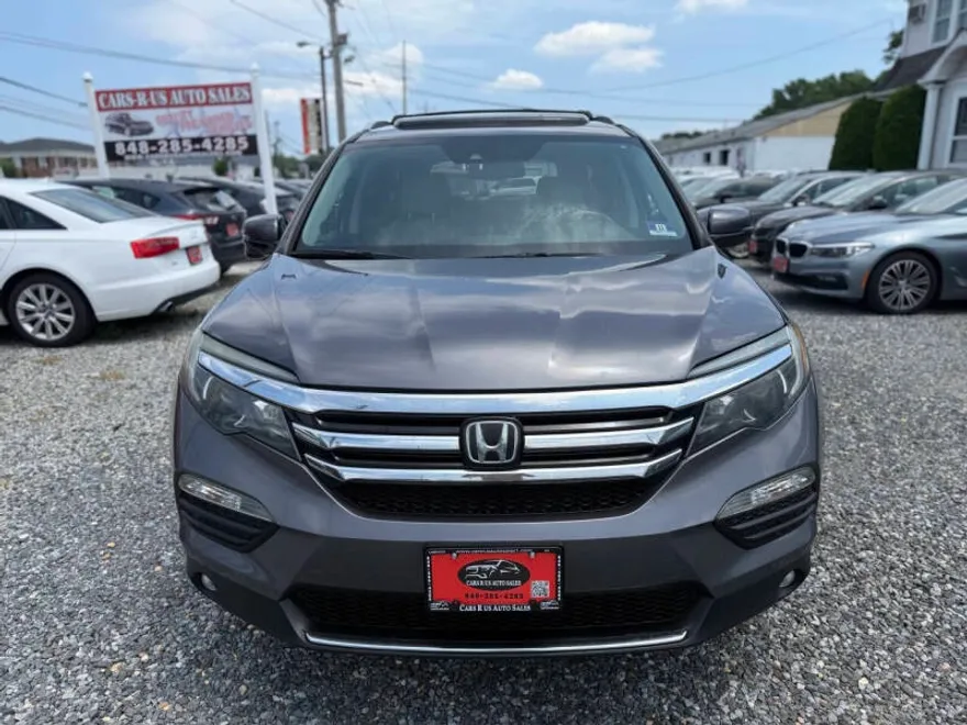 2016 Honda Pilot Touring photo 1