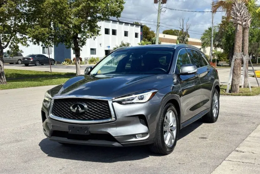 2019 Infiniti QX50 Luxe photo 1
