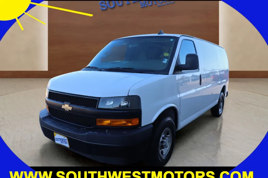 2021 Chevrolet Express Cargo Van 2500 photo 1