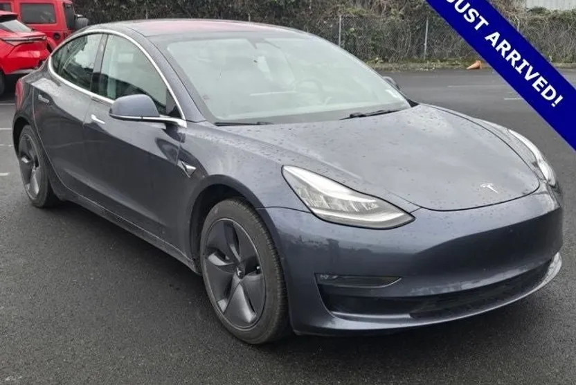 2018 Tesla Model 3 Long Range photo 1