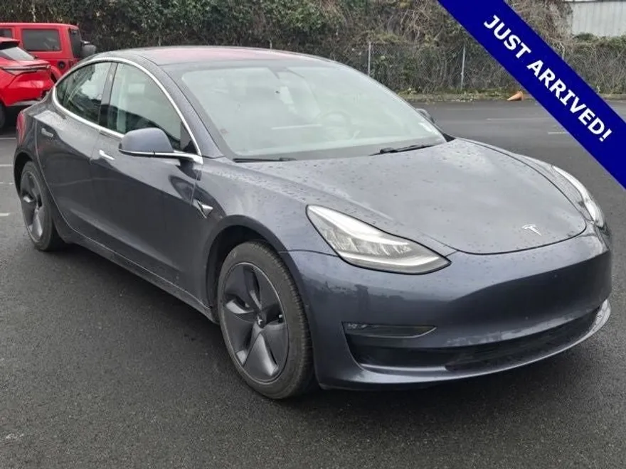 2018 Tesla Model 3 Long Range photo 1