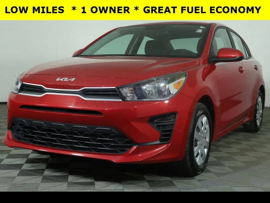 2023 Kia Rio S photo 1