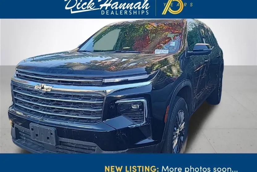 2024 Chevrolet Traverse 2LT photo 1