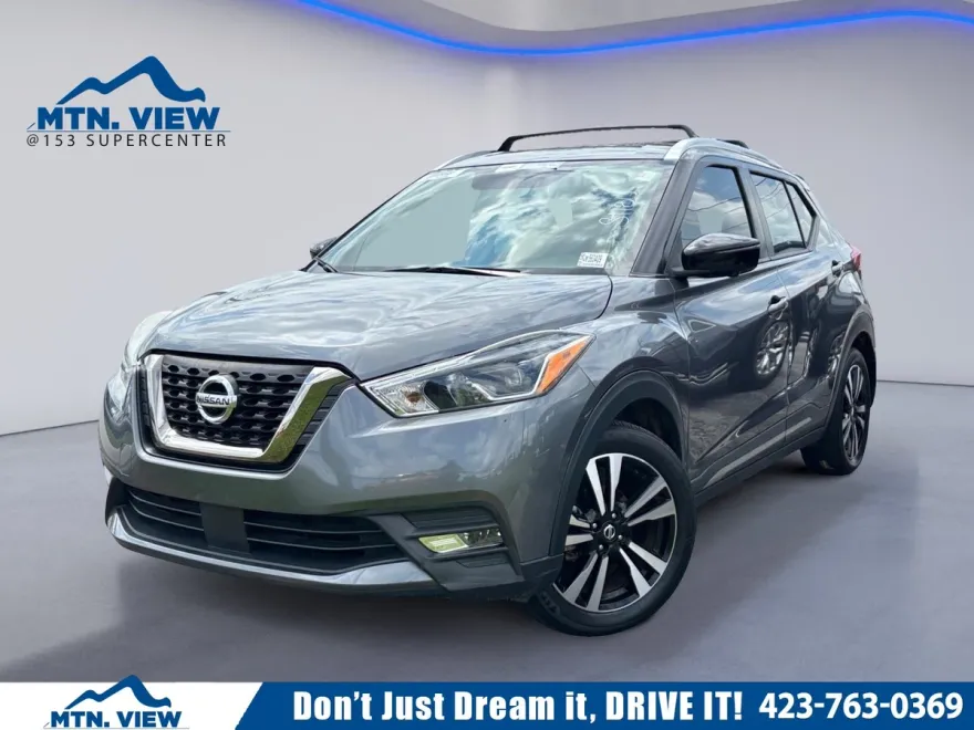 2020 Nissan Kicks SR photo 1