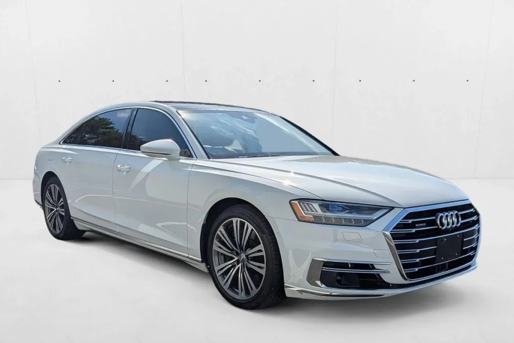 2019 Audi A8 L 60 photo 1