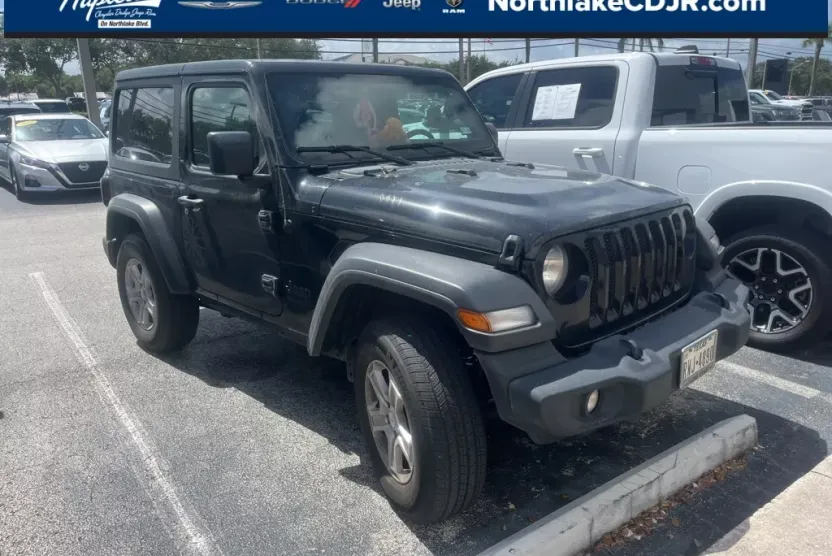 2022 Jeep Wrangler Sport S photo 1