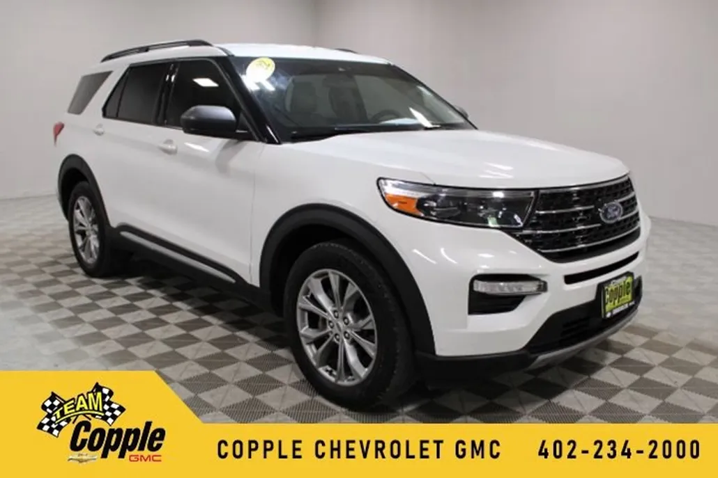 2022 Ford Explorer XLT photo 1