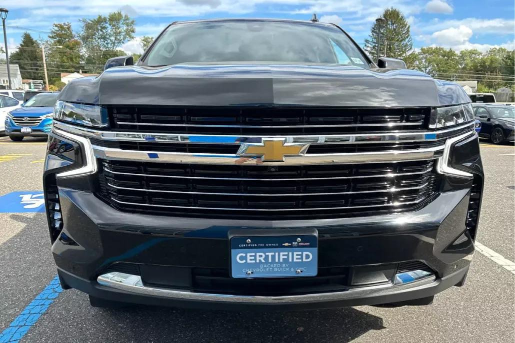 2022 Chevrolet Tahoe LT photo 1