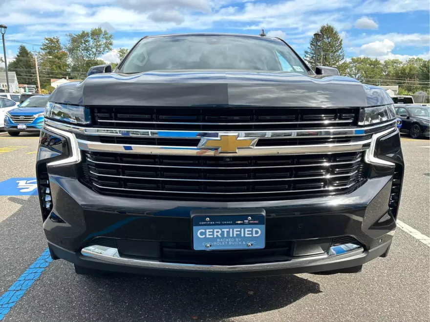 2022 Chevrolet Tahoe LT photo 1