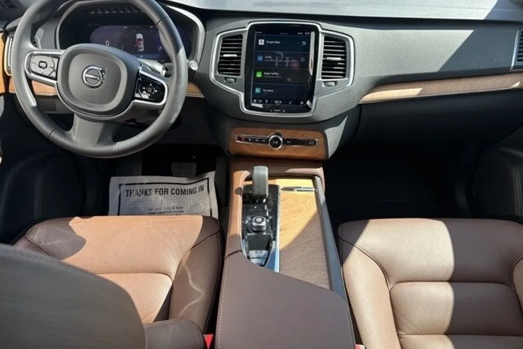2024 Volvo XC90 Core photo 1