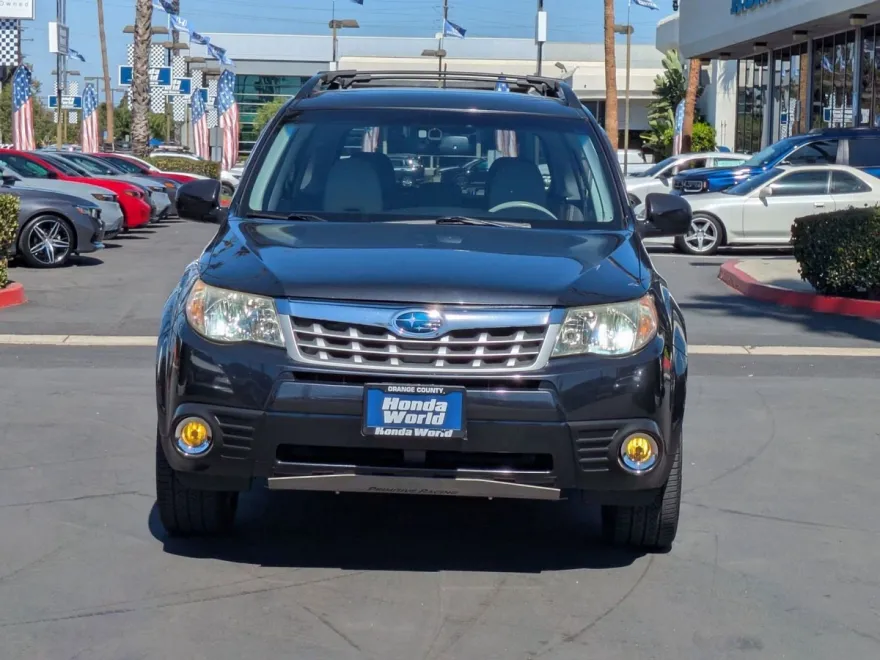 2011 Subaru Forester 2.5X Limited photo 1