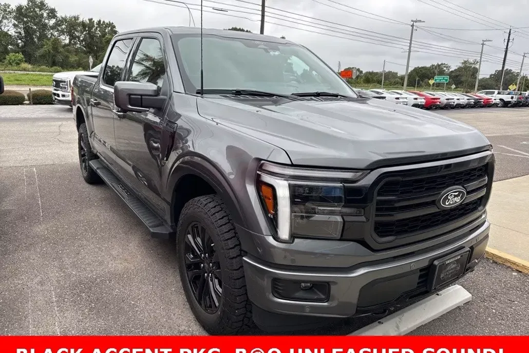 2025 Ford F-150 Lariat photo 1