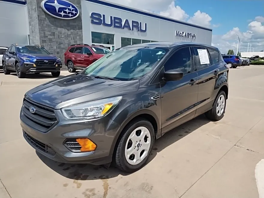 2017 Ford Escape S photo 1