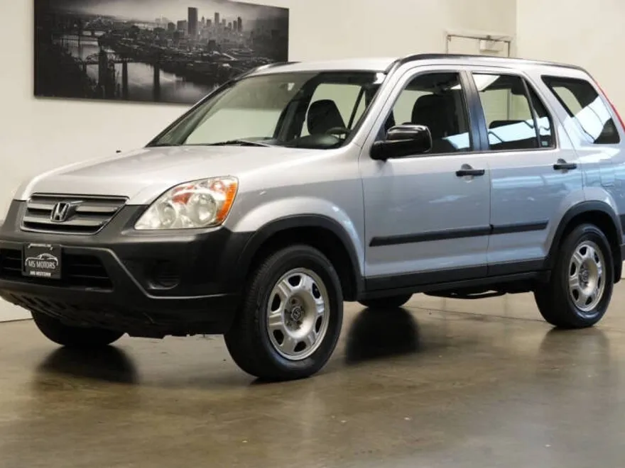 2005 Honda CR-V LX photo 1