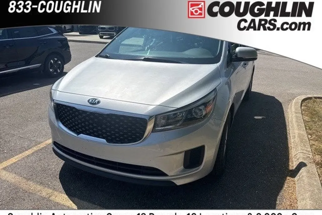 2018 Kia Sedona LX photo 1