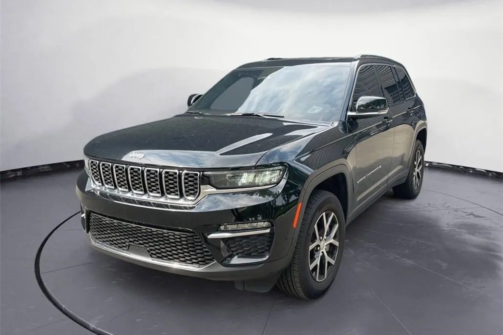 2024 Jeep Grand Cherokee Limited photo 1