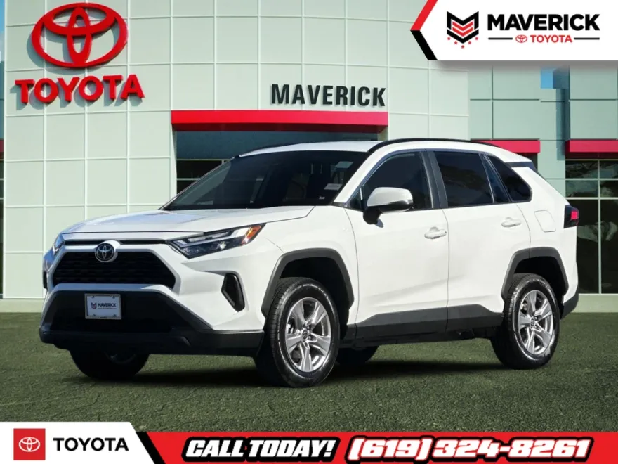 2023 Toyota RAV4 XLE photo 1