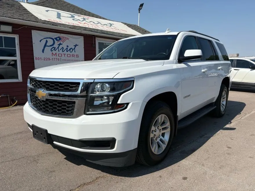 2018 Chevrolet Tahoe LS photo 1