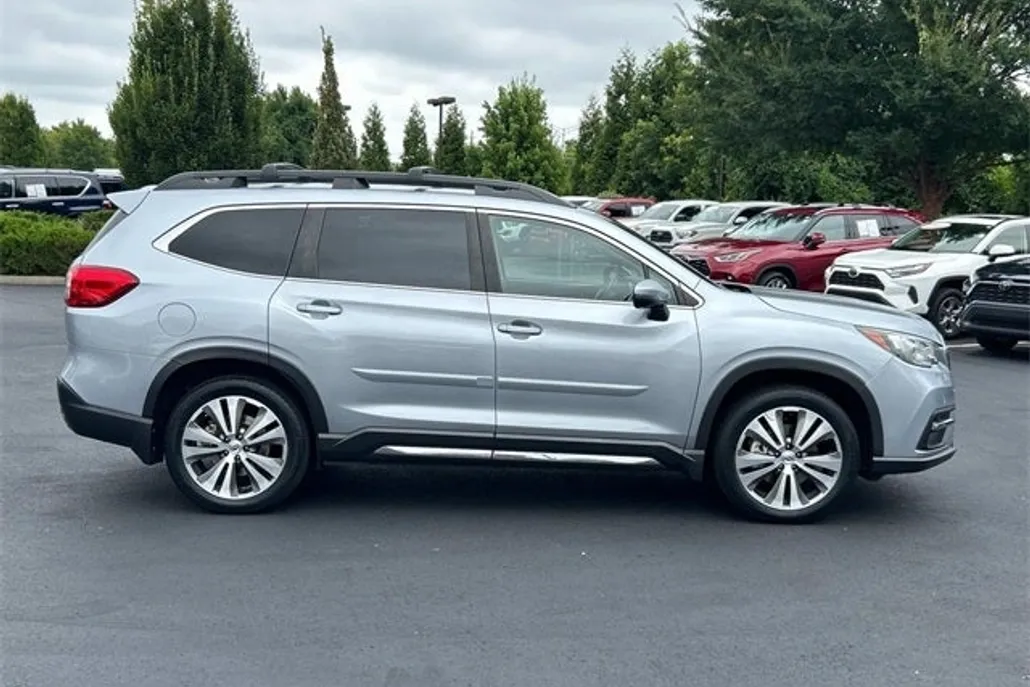 2019 Subaru Ascent Limited photo 1