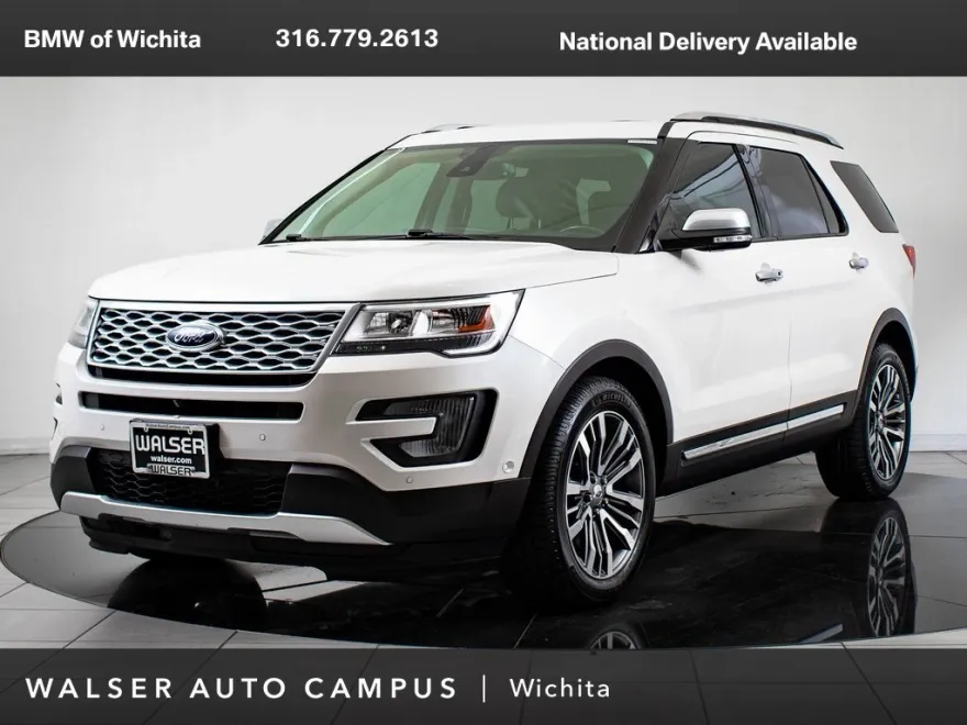 2017 Ford Explorer Platinum photo 1
