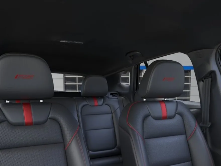 2024 Chevrolet Trax RS photo 1