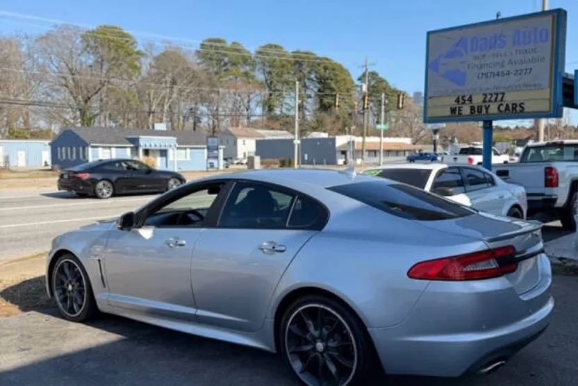 2015 Jaguar XF 3.0 photo 1