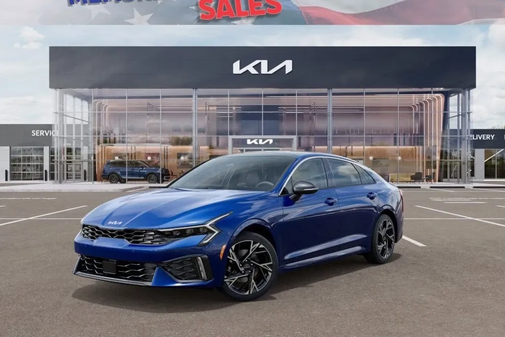 2025 Kia K5 GT-Line photo 1