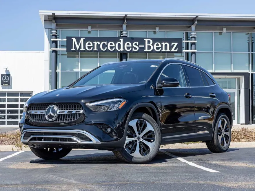 2025 Mercedes Benz GLA 250 4MATIC photo 1