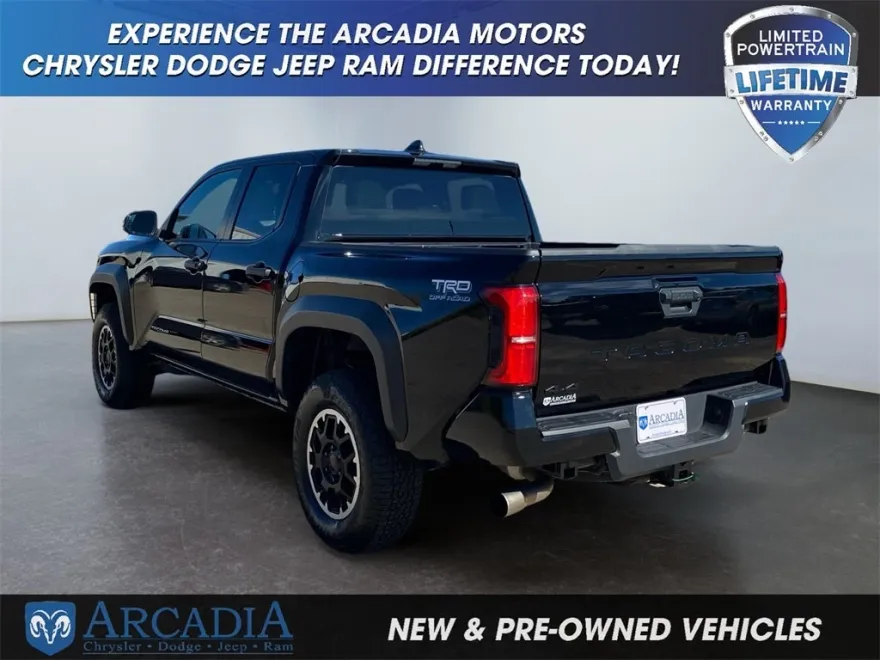 2024 Toyota Tacoma 4x4 TRD photo 1