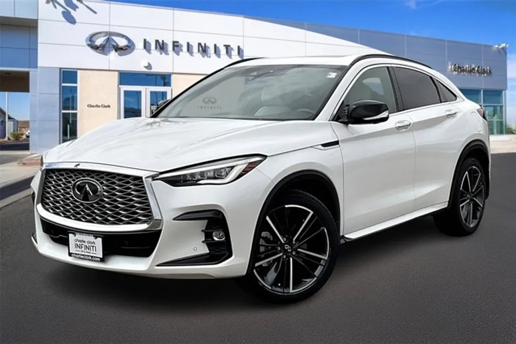 2023 Infiniti QX50 Luxe photo 1
